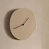Modern Metal Wall Clocks Round Silent Quartz Lace Design Clock Elegant Decorative Clock Wall Ornaments Watches Home Decoration 2