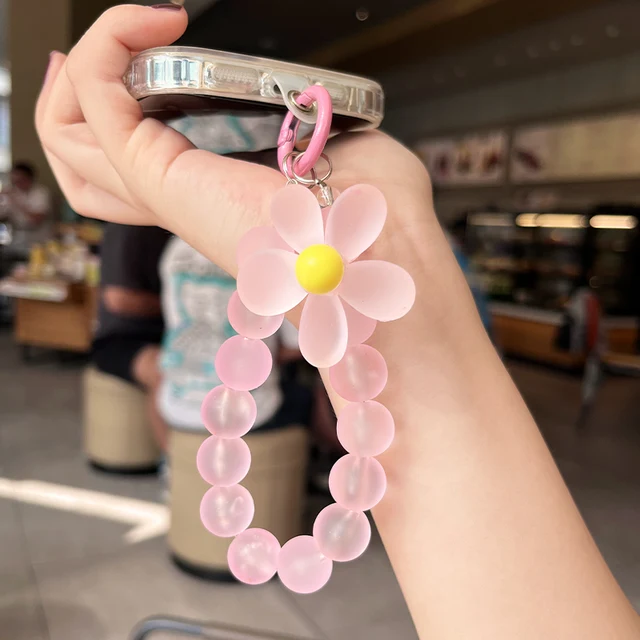 Cordão para Celular com Pingente de Contas Foscas e Flor Colorida