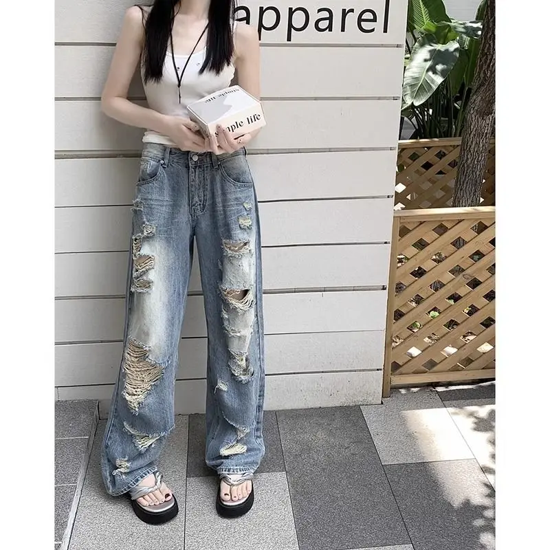 2024 New Women's Summer Retro Color Block Design with High Waist and Slim Slim Floor Tear Out Jeans