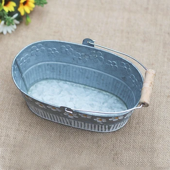 Flower Pot 19x16x8cm Vintage Daisy Embossed Garden Metal Tin Bucket Planter Pots with Handle Retro Home Decoration Wedding (Oval