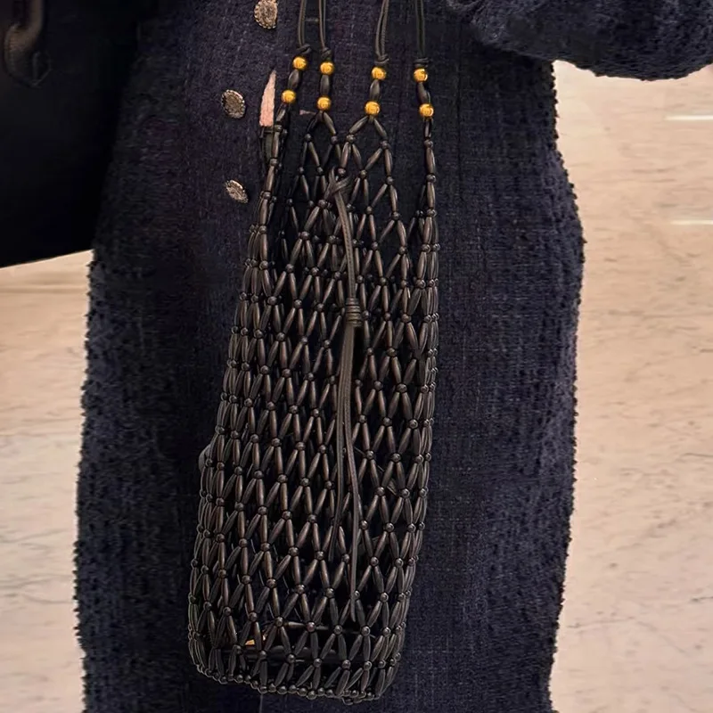 Women Woven Hand Bag Summer Design Hollow-out Wooden Bead Tote Bucket Shoulder Bag Female Reticulate Netted Canvas Beach Handbag