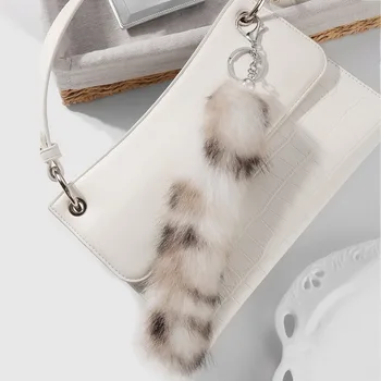 Portachiavi con Coda di Animale, Simpatico Portachiavi da Donna alla Moda, Portachiavi Soffice in Finta Pelliccia per Borse e Accessori Quotidiani