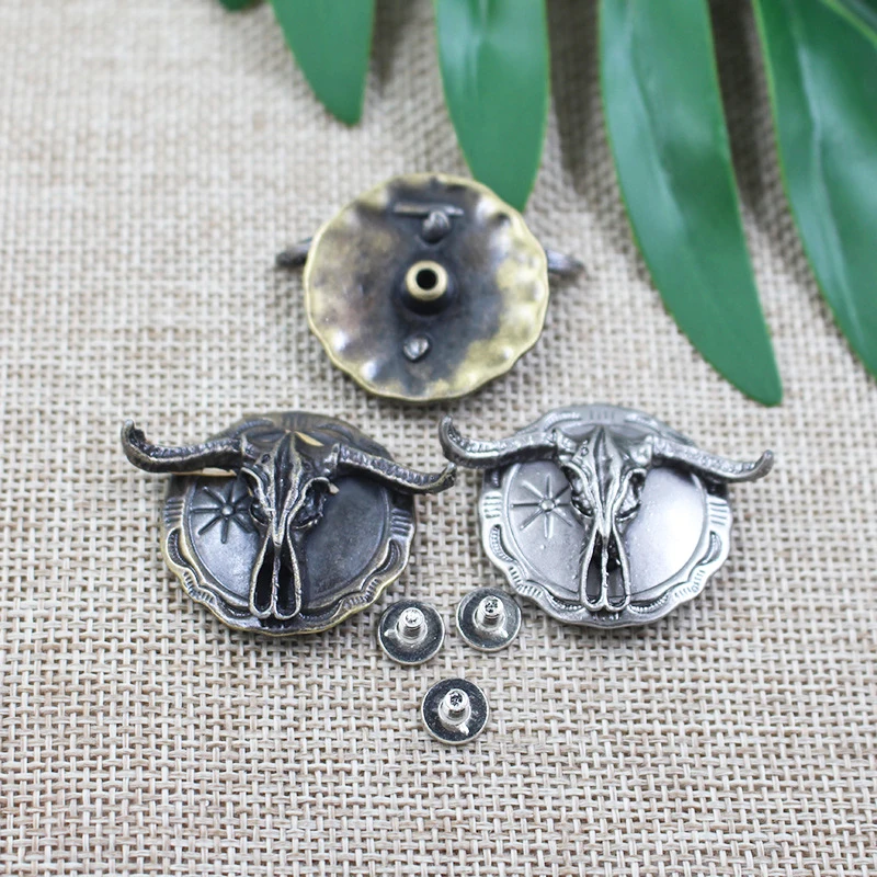 5Pcs Vintage Buffalo Skull Screw Back Coin Conchos Bison Bull Gaur Rodeo Indian Cowboy Leathercraft DIY Accessories 5Pcs Vintage Buffalo Skull Screw Back Coin Conchos Bison Bull Gaur Rodeo Indian Cowboy Leathercraft DIY Accessories
