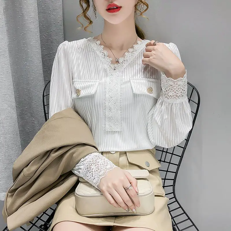 

Women's Fashion All-match Lace Spliced V-Neck Blouse Spring Autumn Korean Commute Long Sleeve Solid Color Shirt Female Clothing
