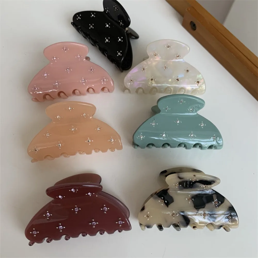 

Элегантная ретро-заколка для волос с уксусной кислотой