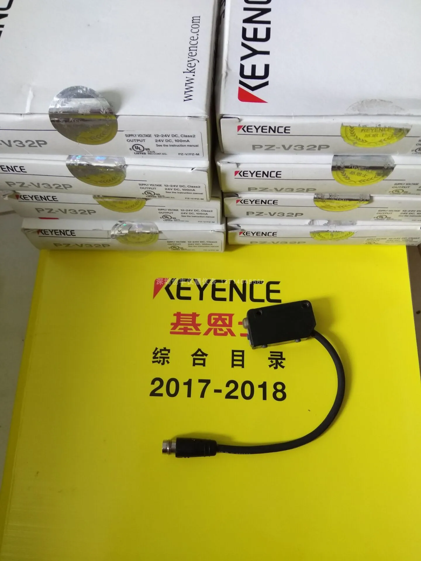 

June * * Japanese KEYENCE Photoelectric Switch PZ-V32P