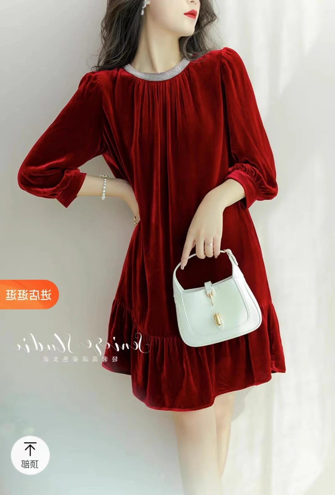 

Новое Осеннее бархатное платье средней длины с круглым вырезом и цепочкой, украшенное бусинами, 2023, 0822