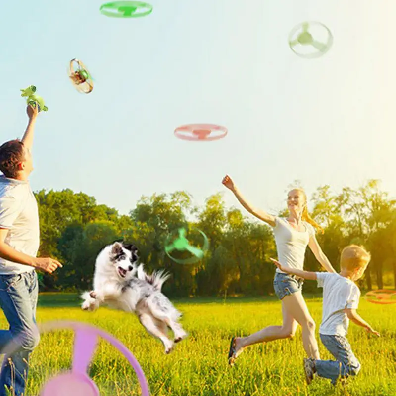 

Летающие игрушки 5 в 1, летающий диск и блюдце, уличные игрушки со свистком, веселая Летающая блюдце и гироскоп для детей, мальчиков и девочек старше 3 лет