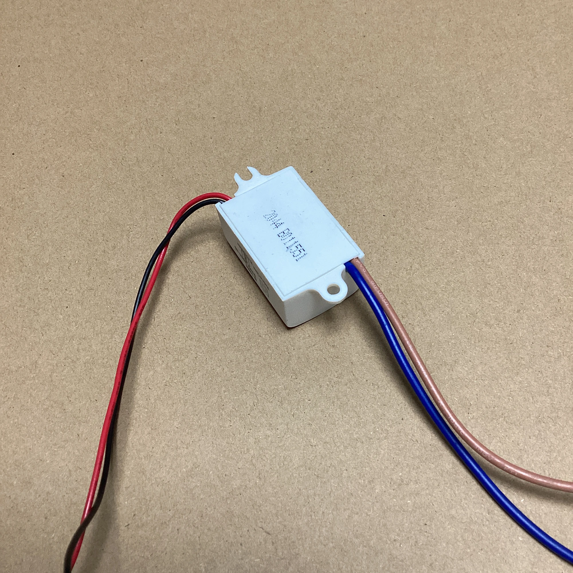 Alimentation LED Self SLD30-500IL-ES – 30W 500mA 30-60V, Dimmable Triac, Montage Sur Rail DIN