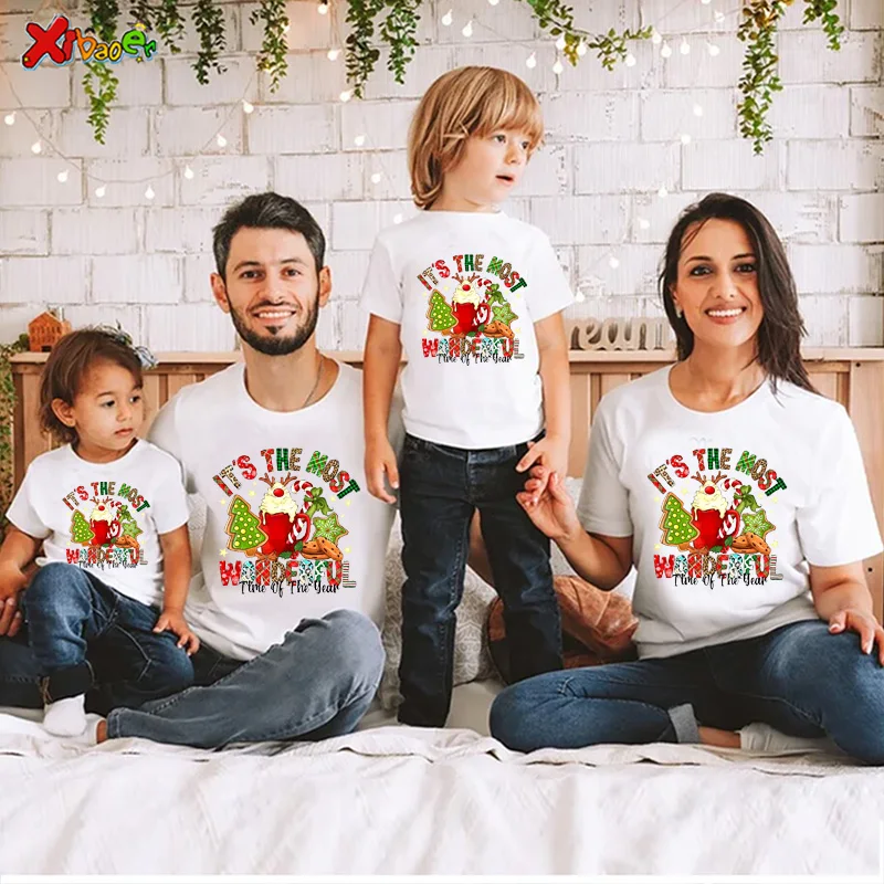 Merry Christmas T Shirt Family Matching Outfit Baby Rompers Pajamas Clothes Party Mommy and Son Clothes Christmas Clothing Kids