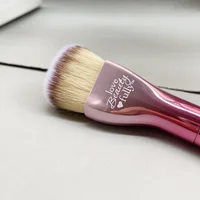 Love Beauty – pinceau de fond de teint rose en forme de cœur, crème de fond de teint impeccable, outil de beauté 2