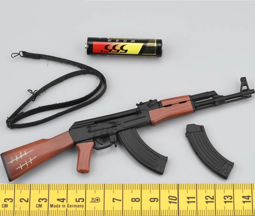 

1/6 Flagset FS 73048 FS-73048A Russian Soviet Female Girl Warrior Toys Weapon Model PVC Material AK Clips with Sling Not Real