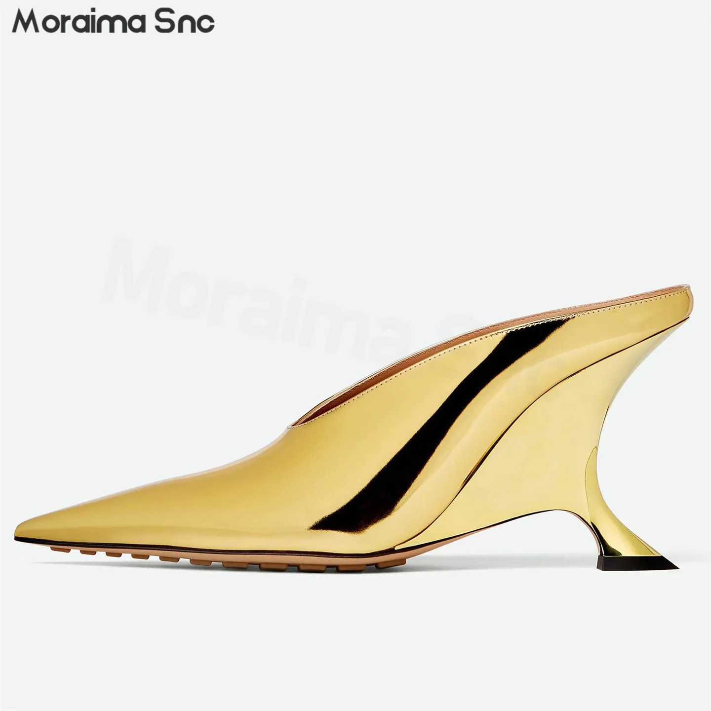 

Golden Shiny Leather Muller Slippers New Pointed Toe Baotou Shallow Mouth Wedge High Heel Slippers Large Size Women's Sandals