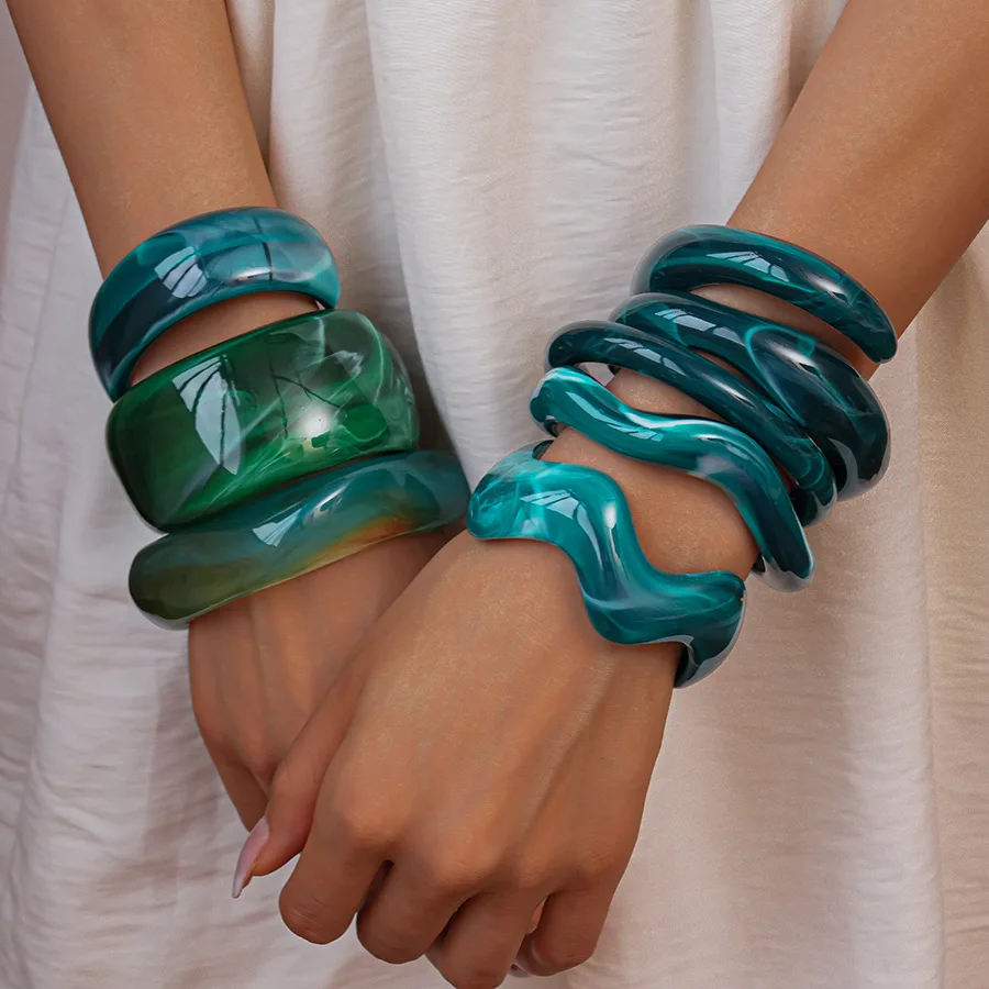 KMVEXO Vintage Blue Green Acrylic Irregular Wave Bracelets Bangle