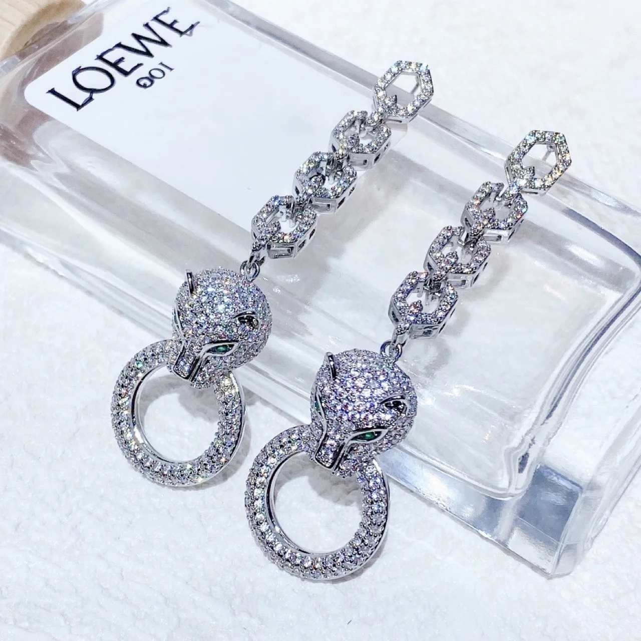 

Advanced Fashion Earrings Exaggerate Leopard Diamond Earrings Bracelet Set S925 Silver Needle Women's Earrings Bracelet Jewelry