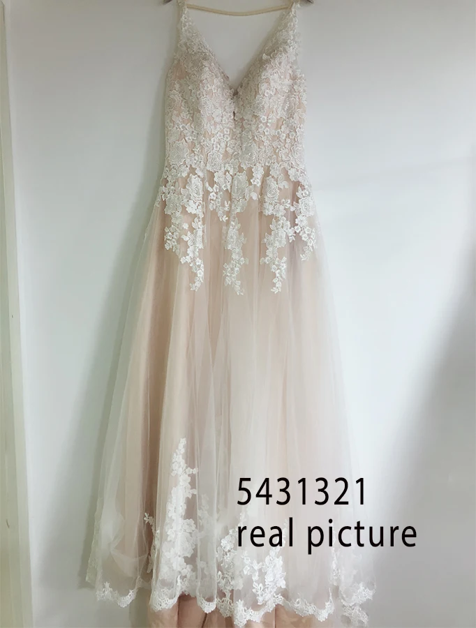 Wedding Dresses Classic V-Neck Sleeveless Lace Appliques A-line Floor Length Back Lace Up