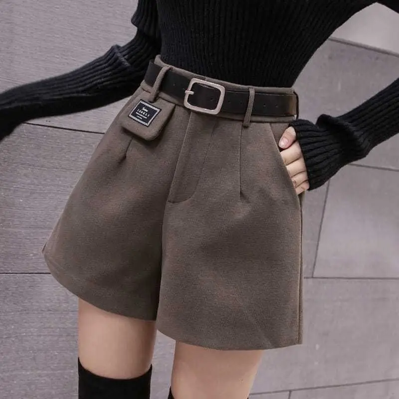 

2023 New Casual Comfortable Elegant Wild Shorts with Pockets Women's Shorts Autumn Winter Loose Wide Leg A-line Shorts T450