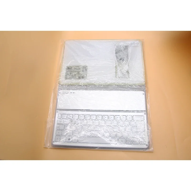 

Original Cover with Keyboard for Acer Iconia W700 W701 P3-171 P3-131 11.6 UK Layout Keyboard