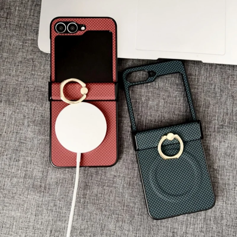 Deluxe Magnetic Phone Case with Ring Stand & Grid Texture - Magsafe Compatible