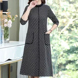 Vintage Print A - Line Midi Dress with Lace Patchwork and Long Sleeves - XXXL (Black)