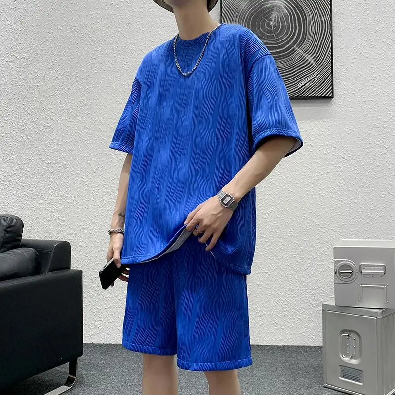 

Loose Ice Silk Casual Sports Suit Men's Summer Short-sleeved Shorts Straight Pleated Sports Pants Speed Dry 2 Piece Sets 4XL