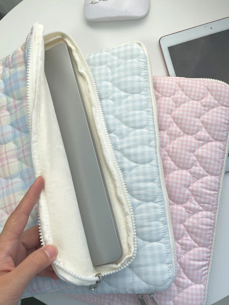 Elegant and Stylish Laptop Sleeve Case - Multi-Size Notebook and Tablet Bag