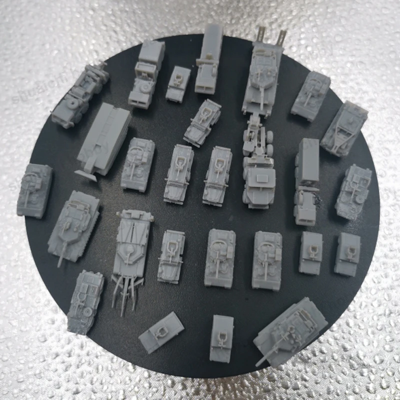 1Set 1/350 Scale Uncolored Military Vehicle Model Kit Miniature Static Classic Tank Toys for for Practicing Painting DIY Hobby 4