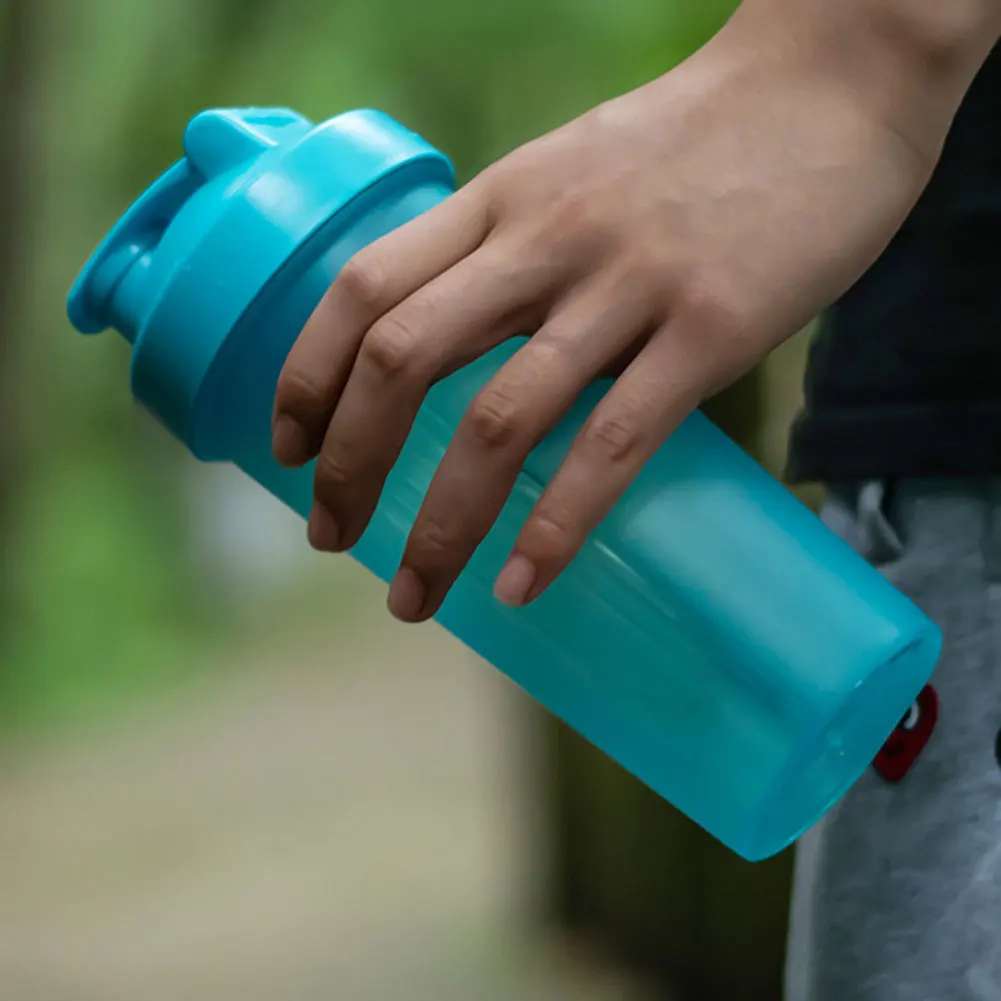 Shaker Bottle Portable Protein Powder Shaker Bottle Leak Proof Water For Gym Sport Mixing Cup with Scale 600ml protein bottle shaker bottle shaking cup protein shaker cup