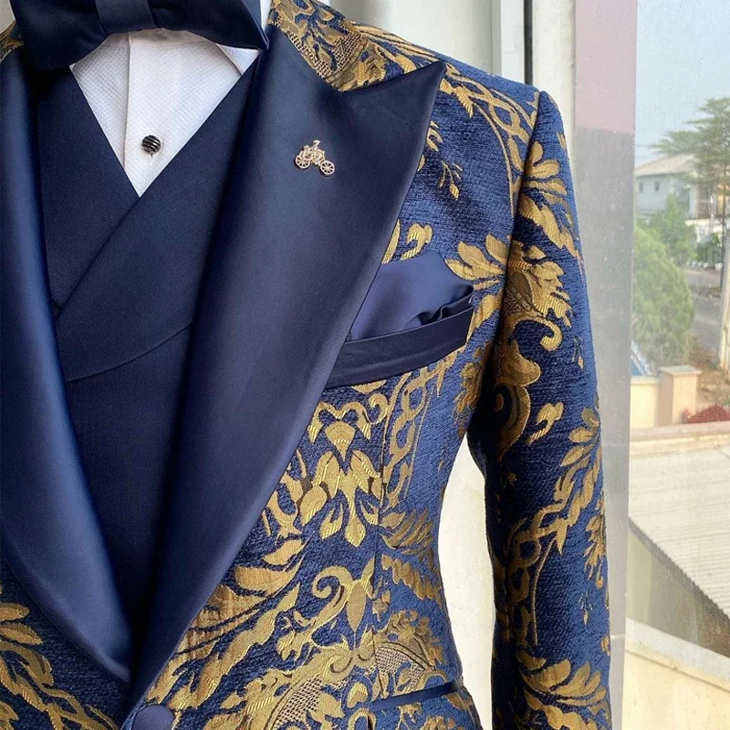Jacquard Floral Tuxedo Suits For Men Wedding Slim Fit Navy Blue And Gold Gentleman Jacket With Vest Pant 3 Piece Male Costume