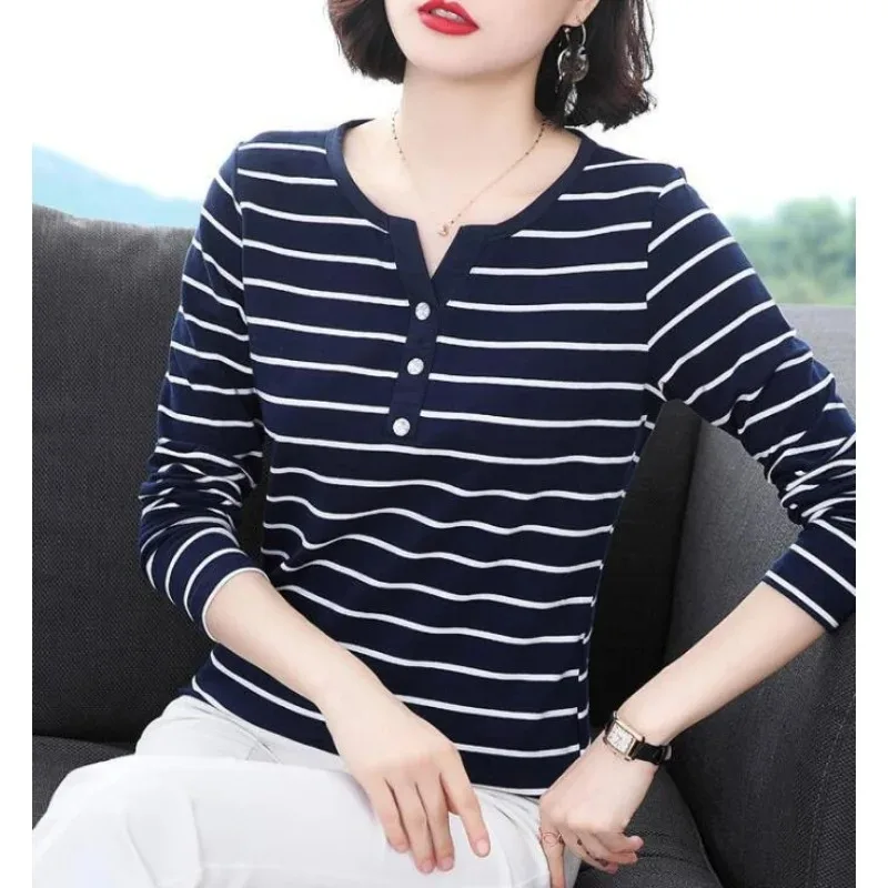 Spring and Autumn New Crew Neck Button Semi-Open Women's Long Sleeve T-Shirt Fashionable Slim Striped Casual Women's Shirt