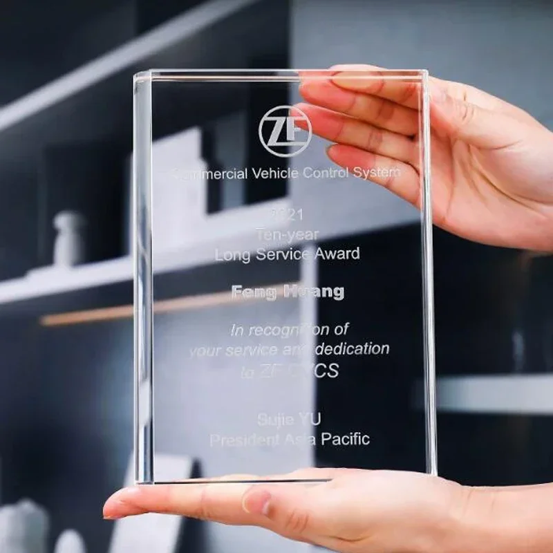Customized Rectangle Crystal Trophy Company Annual Awards Excellent Employee Souvenirs Home Decoration Craft Lettering Medal 1Pc