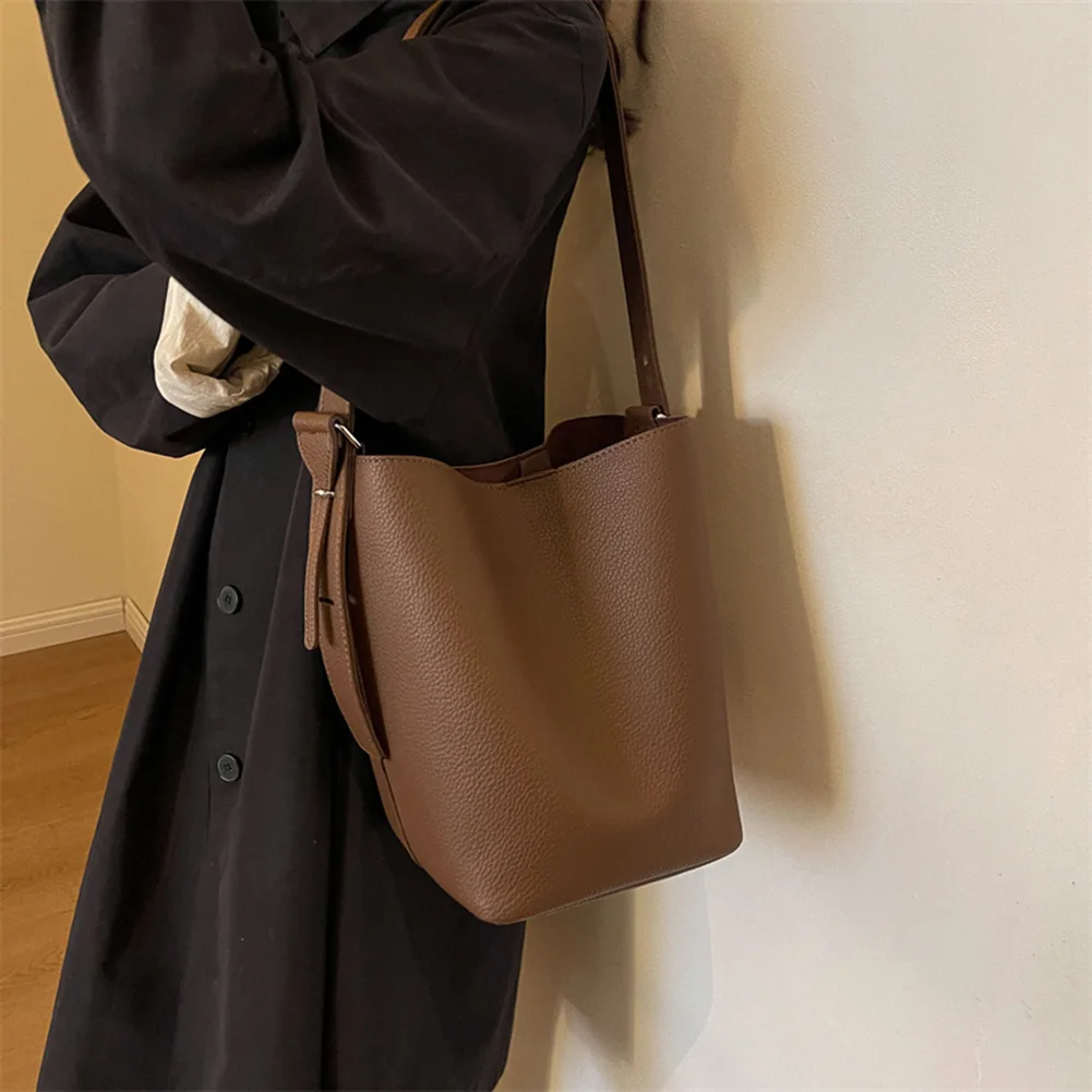 Retro Bucket Bag Women 2023 New Advanced Texture Commuter