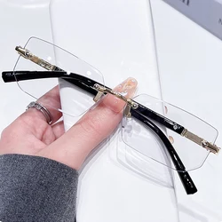 Unisex Stylish Photochromic Sunglasses - Smart Color - Changing UV and Blue Light Protection (As shown)