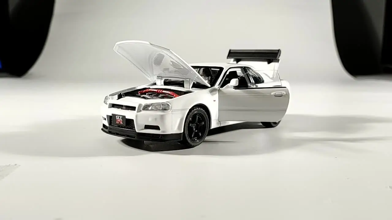 Maisto Nissan GTR R34 Skyline Supercar 1:32