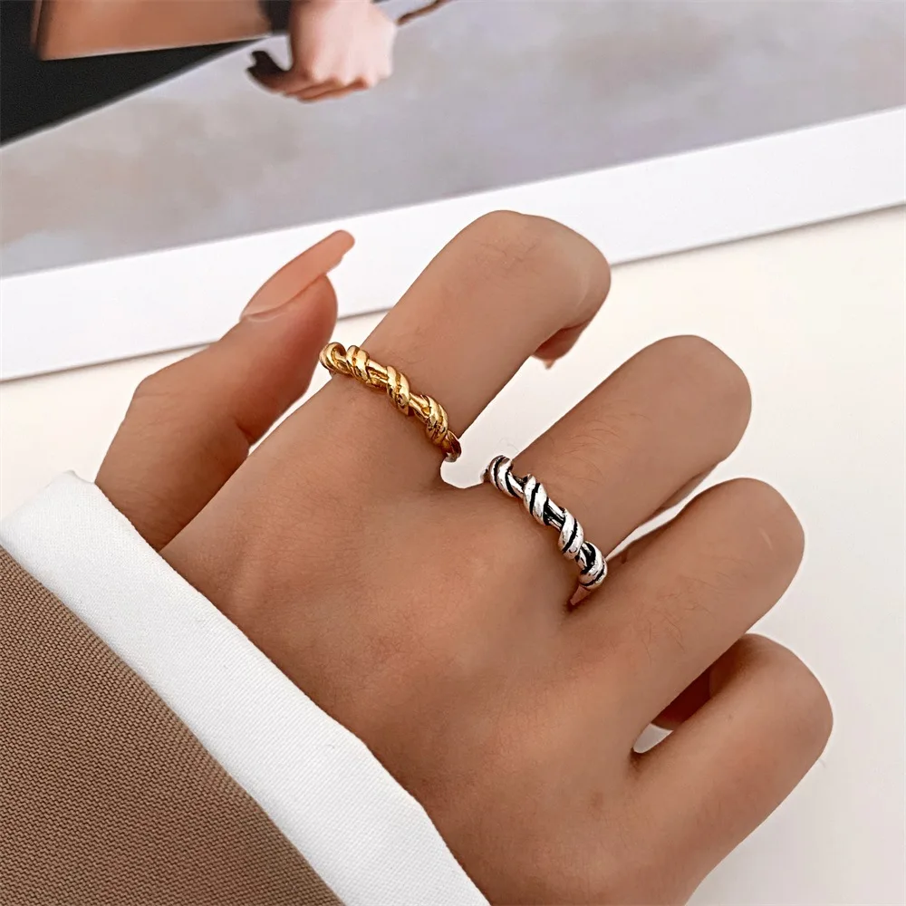 Celi French Style Irregular Line Winding Ring Ins light Luxury Knotted Ring Women Tide Fashion Ring Accessories Wholesale