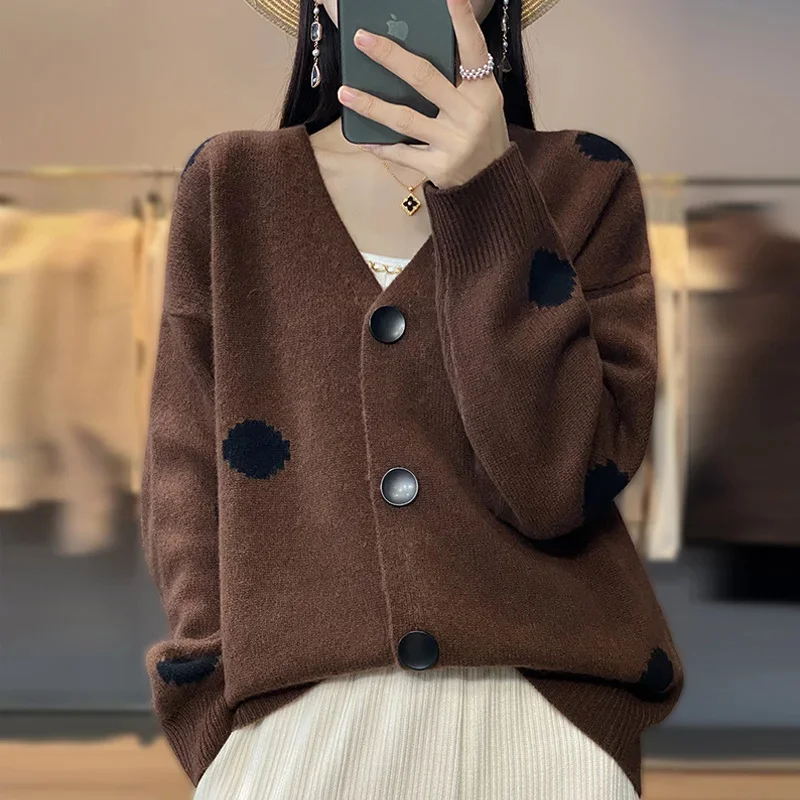 

Autumn and New Women`S Cardigan Pure Wool Knit Cardigan V-Neck Polka Dot Embroidered Sweater Spring and Women`S Clothing Top