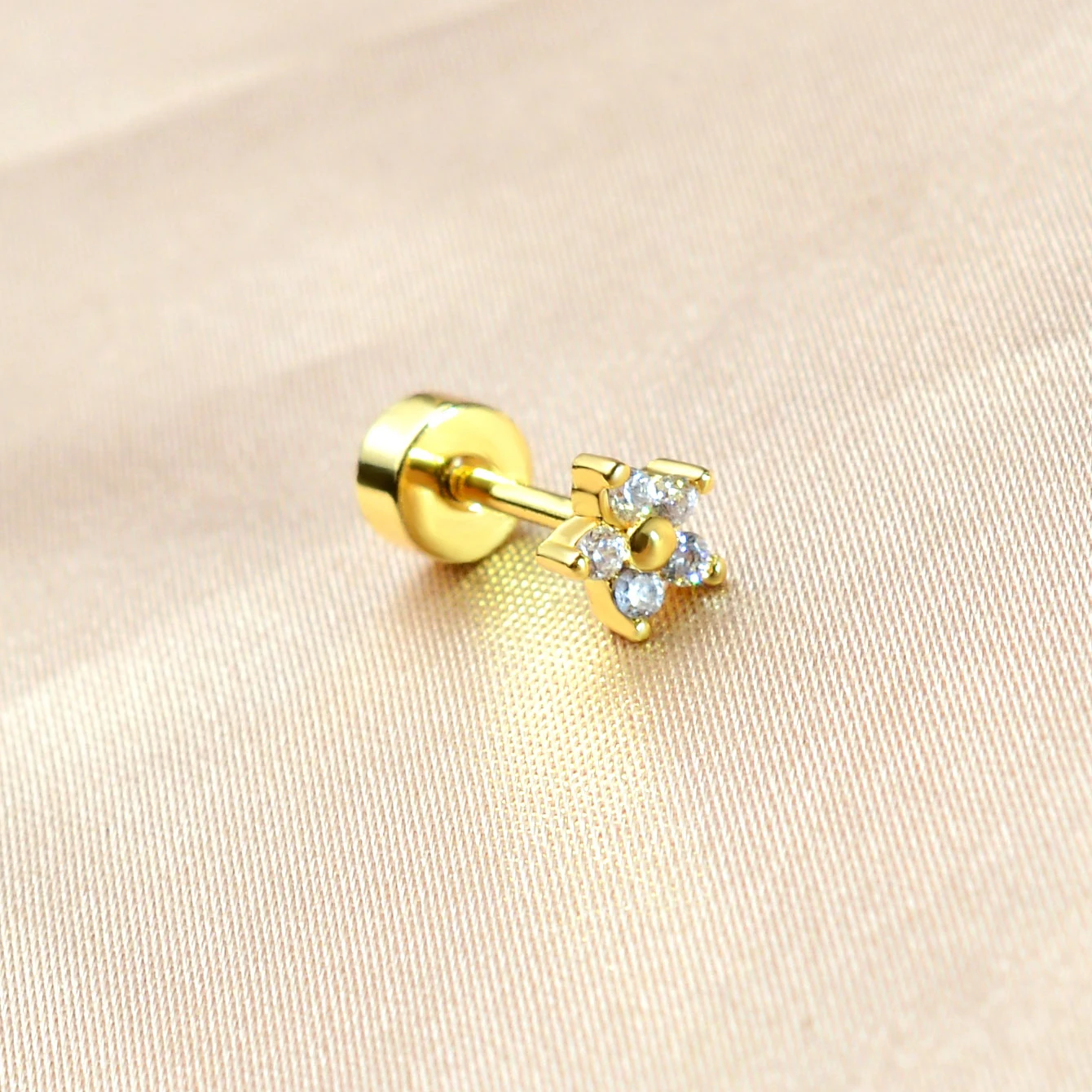 1PC Titan Stahl 20G Triple CZ Knorpel Helix Ohrringe Blume Blatt Tragus Standard Stud Conch Rook Ohrläppchen Piercing schmuck – Detail 19