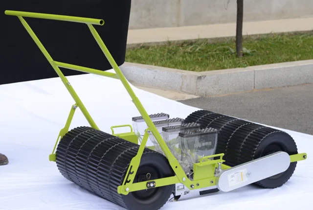 농업 혁명: 고정밀 야채 씨앗 심기 기계