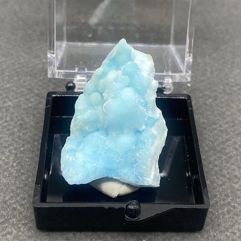 100%  Natural blue aragonite Mineral Specimens Stones and Crystals Healing Crystal +Box size ：35*35*35mm