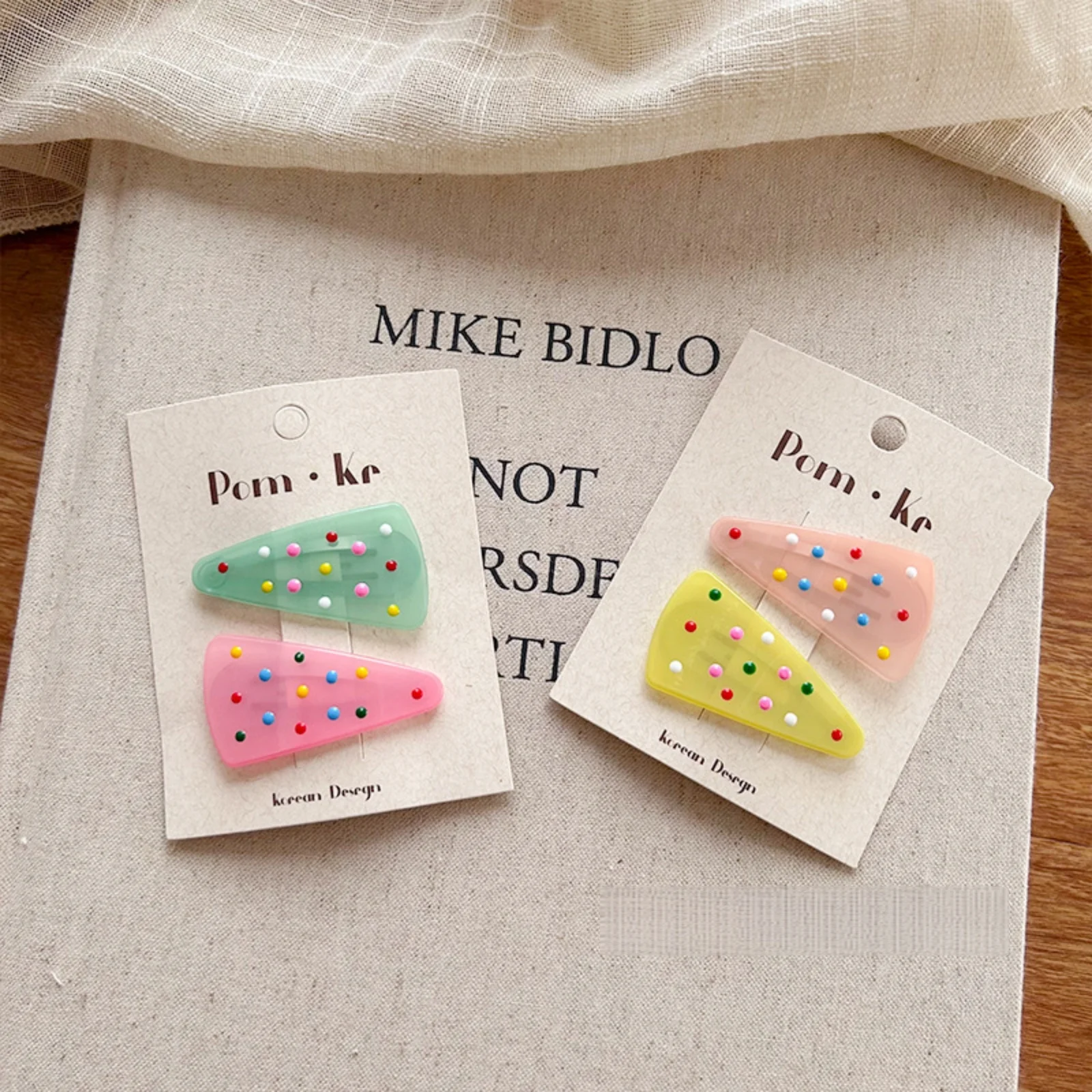 Hair Clips Random 2Pcs Korean Design With Colorful Beads Decor Cute Hair Accessories For Women & Girls