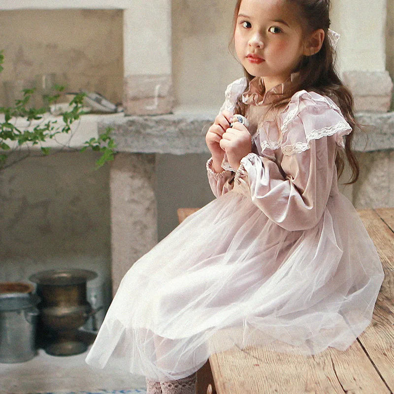 

2023 Autumn New Korean Children's Girls Vintage Lace Princess Yarn Solid Color Fashion Long Sleeve Dress