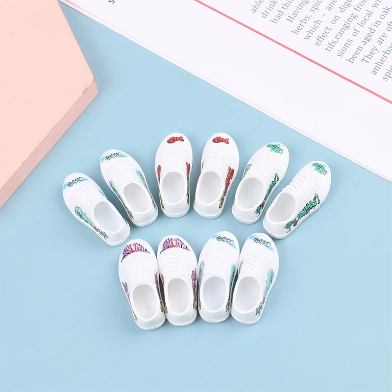 1pc 손가락 장난감 신발 미니 스케이트보드 신발 스포츠 신발 손가락 스쿠터 어린이 장난감 선물