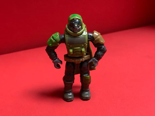 Mega Bloks Fate Genuine Bulk Doll Anime Cartoon Kids Assemble Building Blocks Soldier Decoration Model Boys Collectors Gifts Toy 4