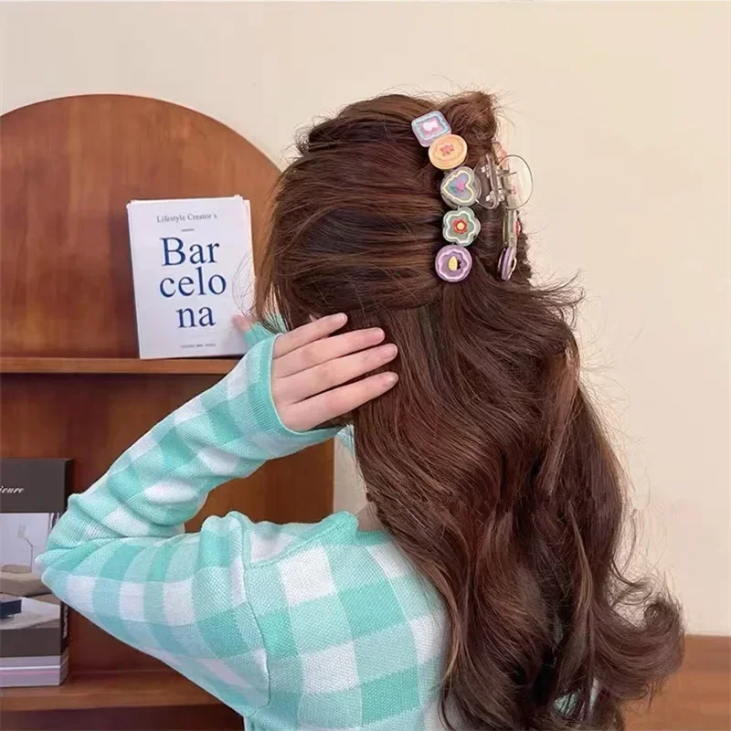 Charming Cartoon Flower Hair Claws: Sweet & Playful Hair Accessories