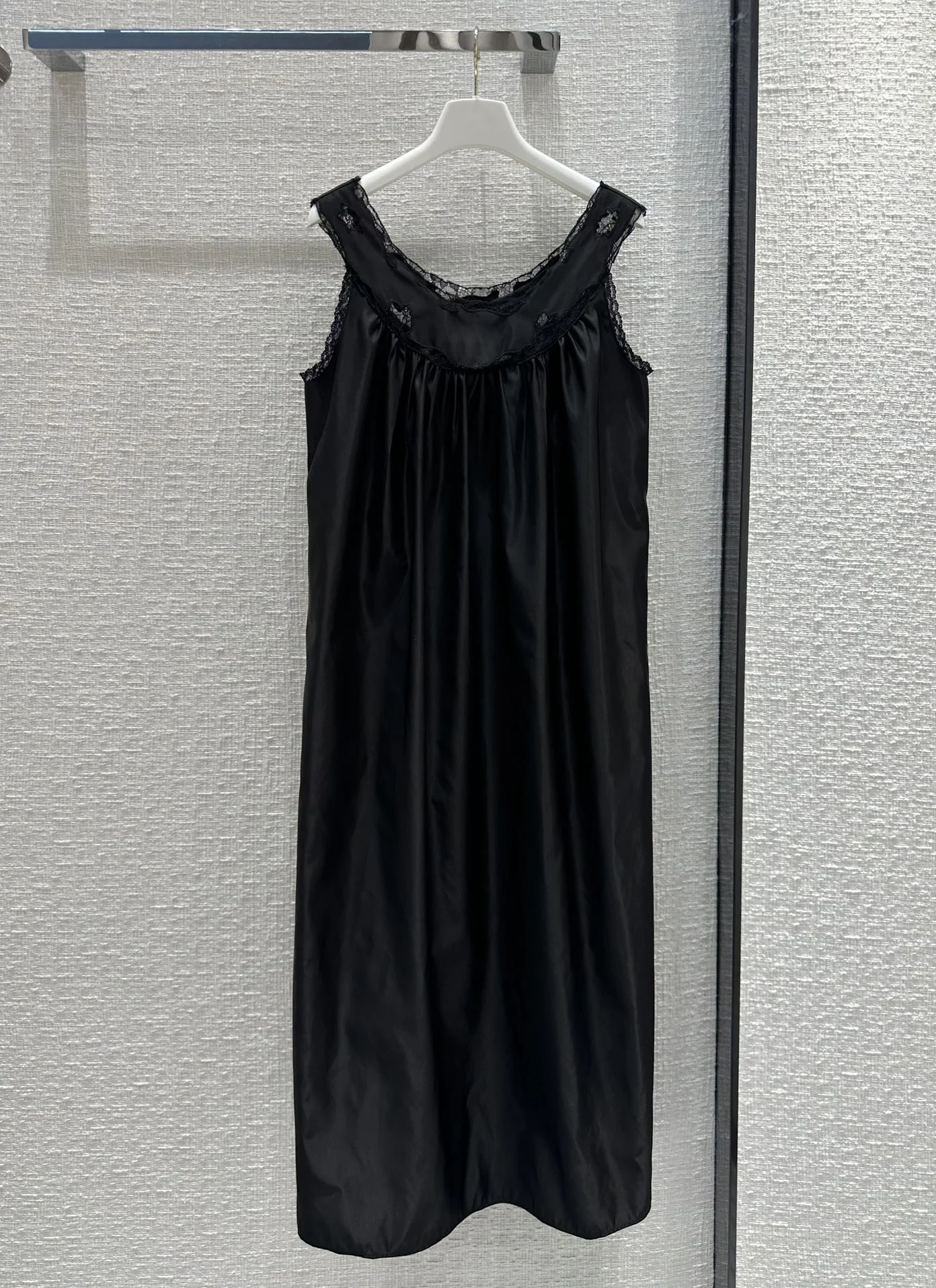 

New for spring and summer! Lace patchwork nylon dress crisp cut all matching version