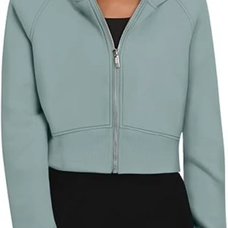 Autumn and Winter Women's Solid Color Hooded Zipper Short Loose Fitting Plush Long Sleeved Sweater Fashionable Elegant Tops