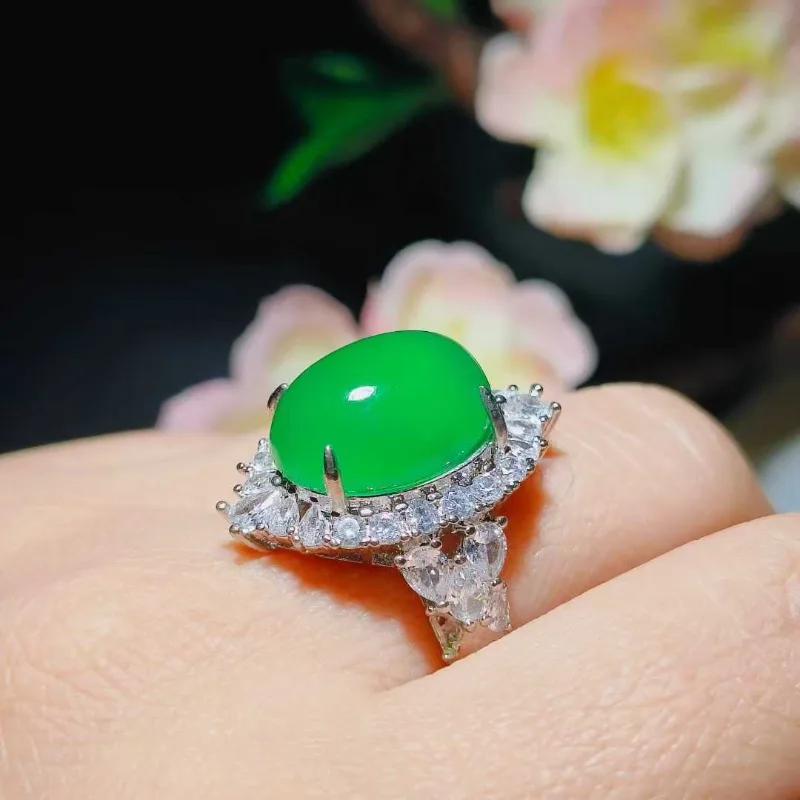 Elegant Green Agate Inlay Women's Ring