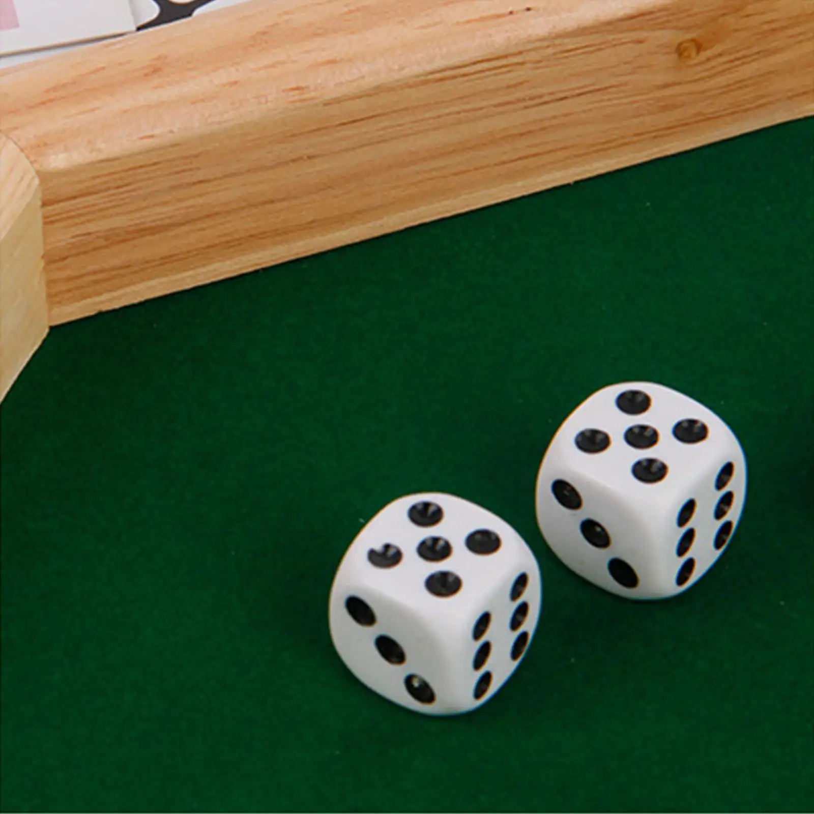 Luxury Octagonal Wooden Tray (Green, with ) for Party Games