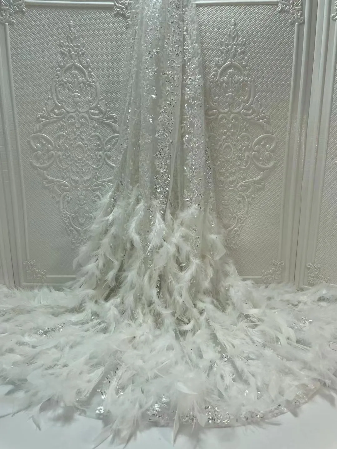 

Nigerian Fashion Pure White Lace Handmade Sequins Lace High Quality Feather Luxury French Fabric For Celebration Wedding Dress