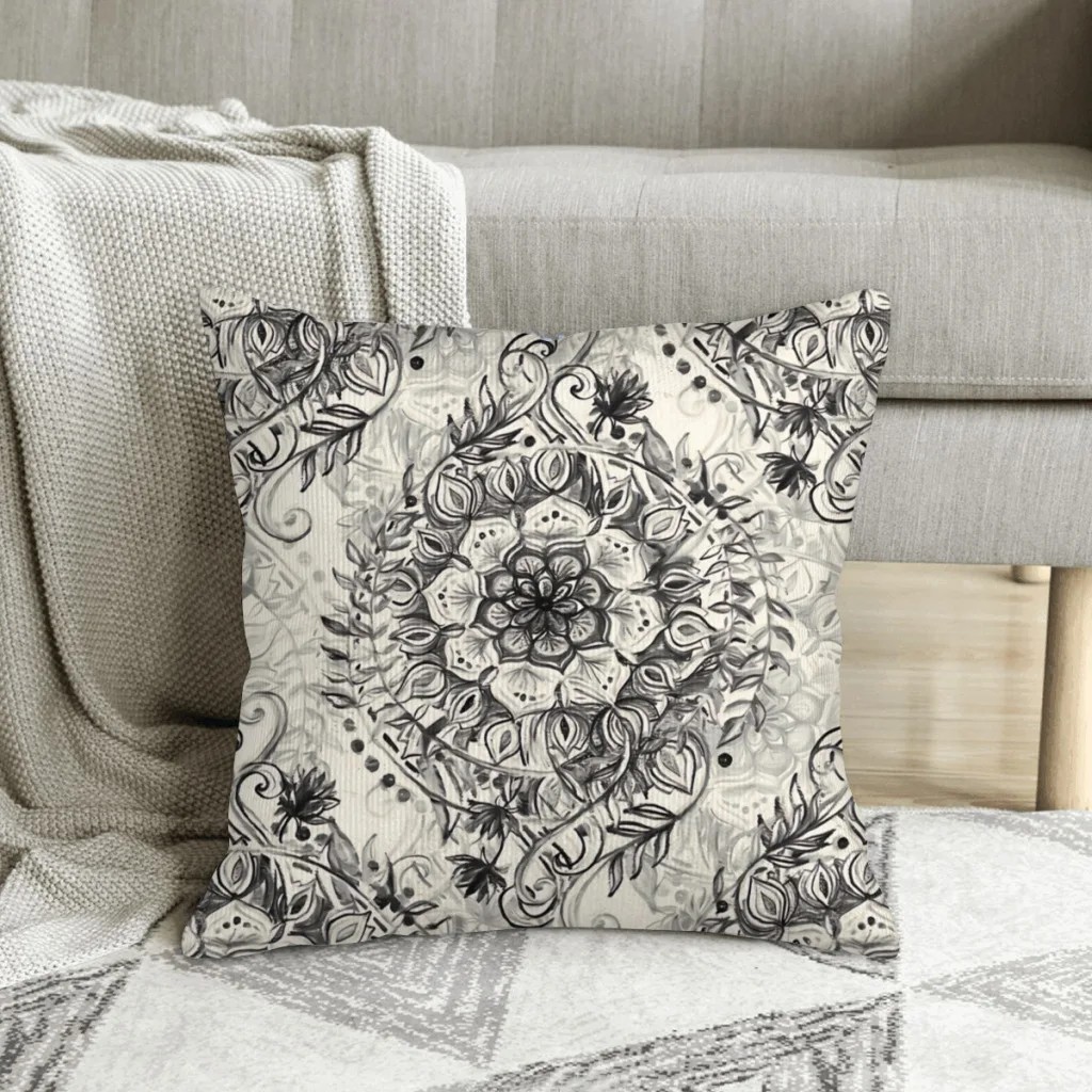 

Messy Boho Floral in Charcoal and Cream Boho Style Polyester Cushion Cover For Livingroom Car Decorative Reusable Coussincase